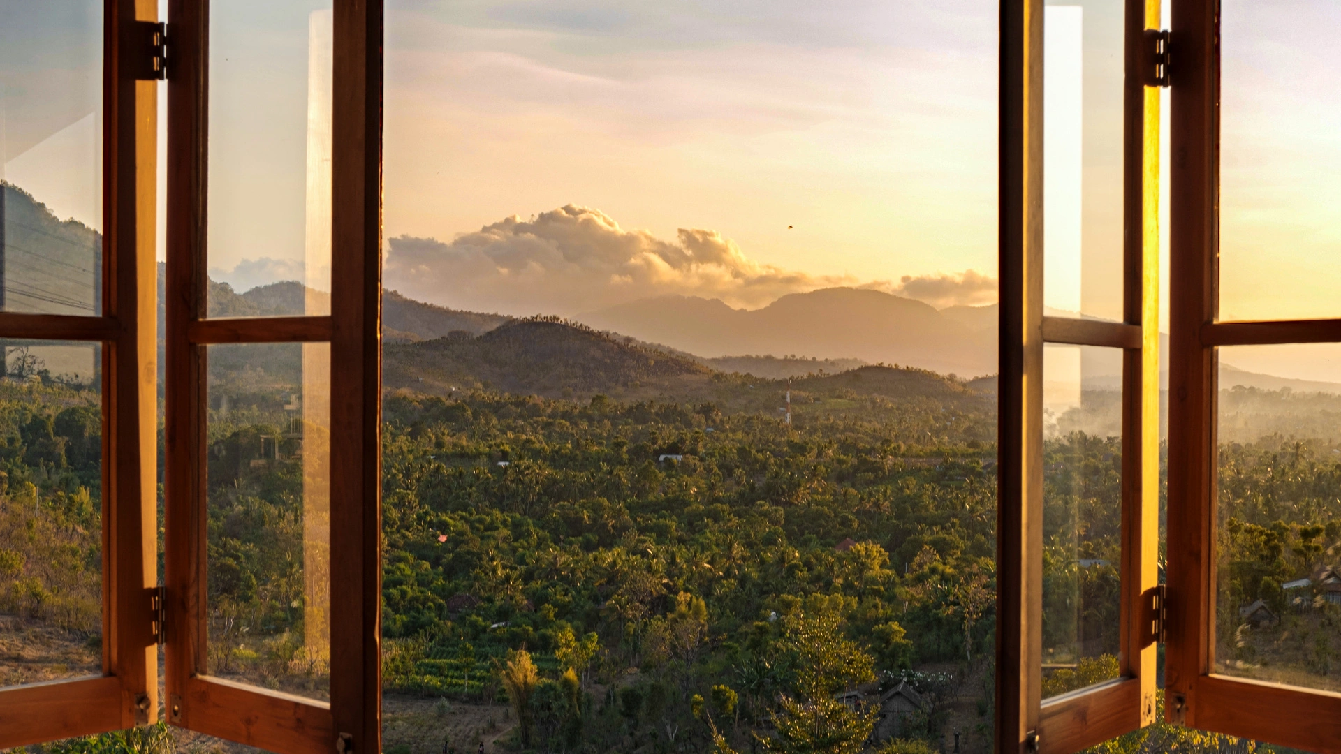 Sample: Window to Mountains 
